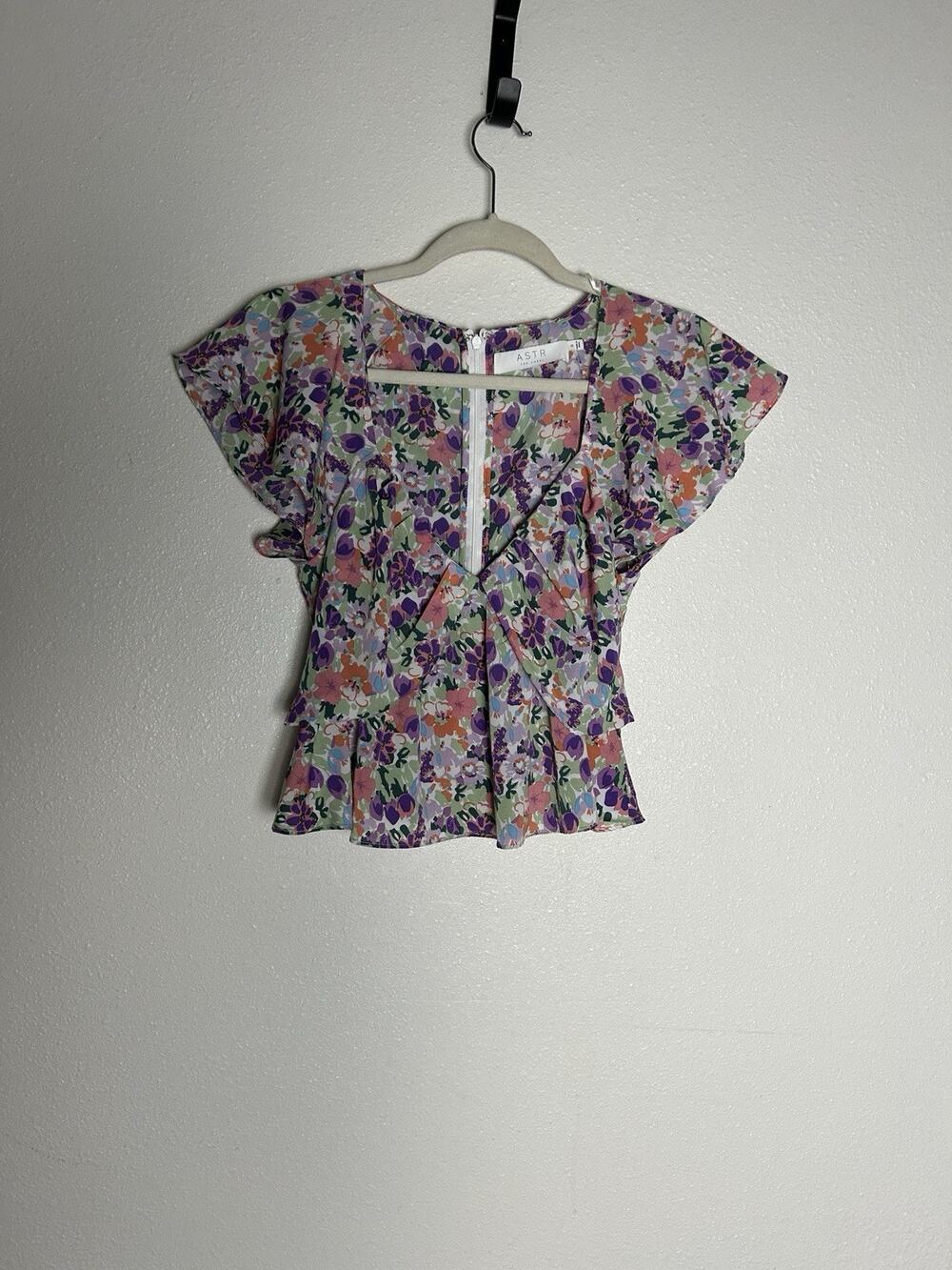 ASTR Crop Top Shirt Womens S Multicolor Floral Zip Back Flutter Sleeve
